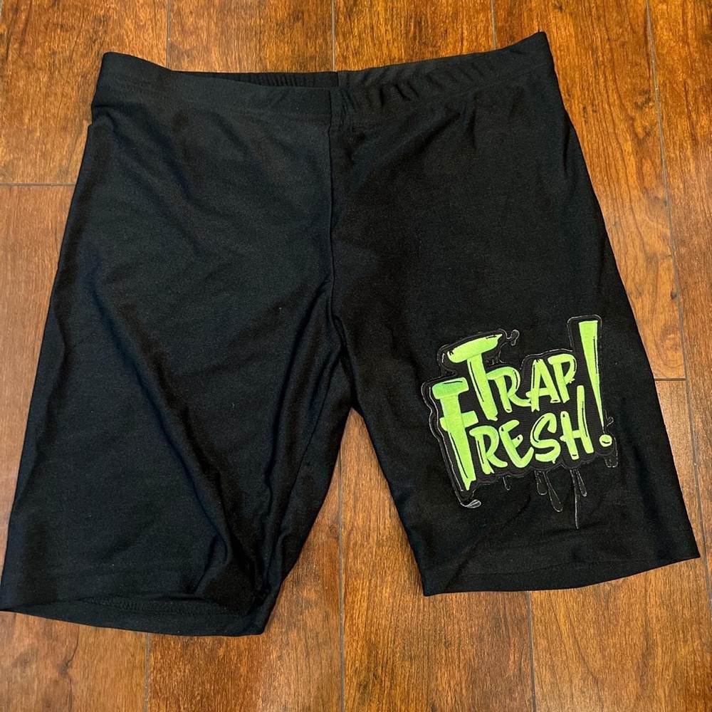 Trap Fresh shorts